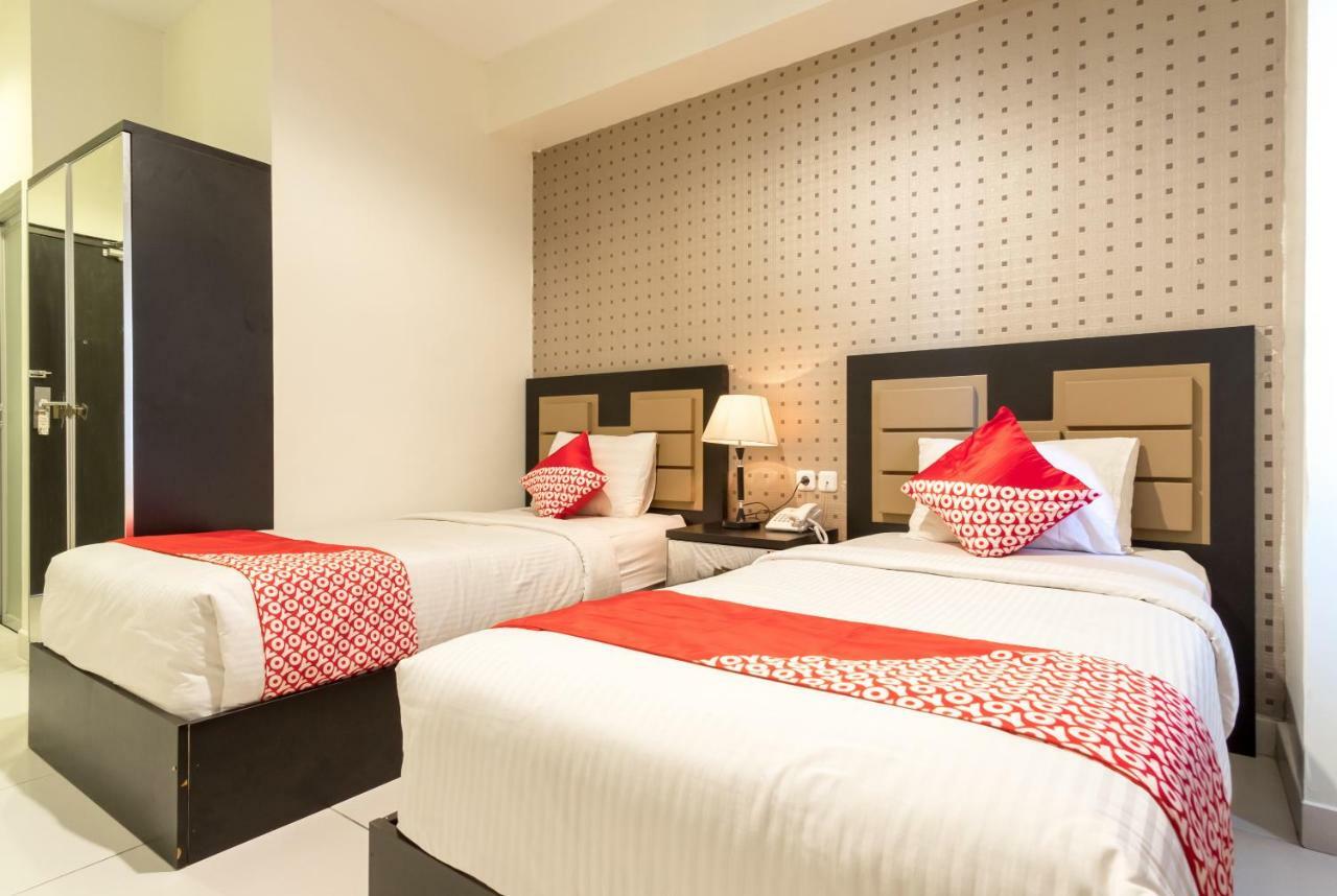 Oyo Flagship 1348 Hotel Home Anaya Medan Exterior photo